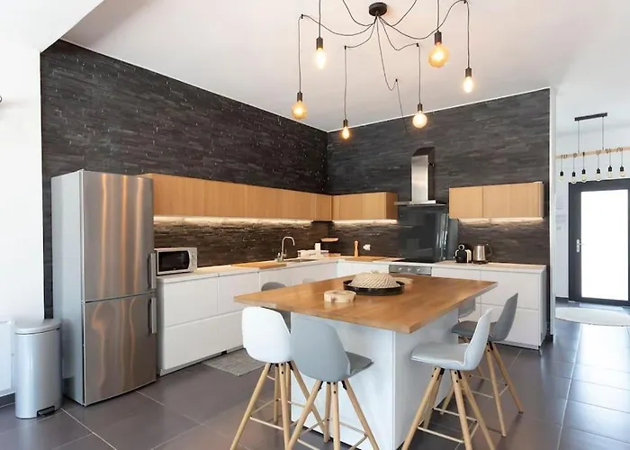 Βίλα Chez Diane - Luxueuse Avec Piscine Et A Proximite